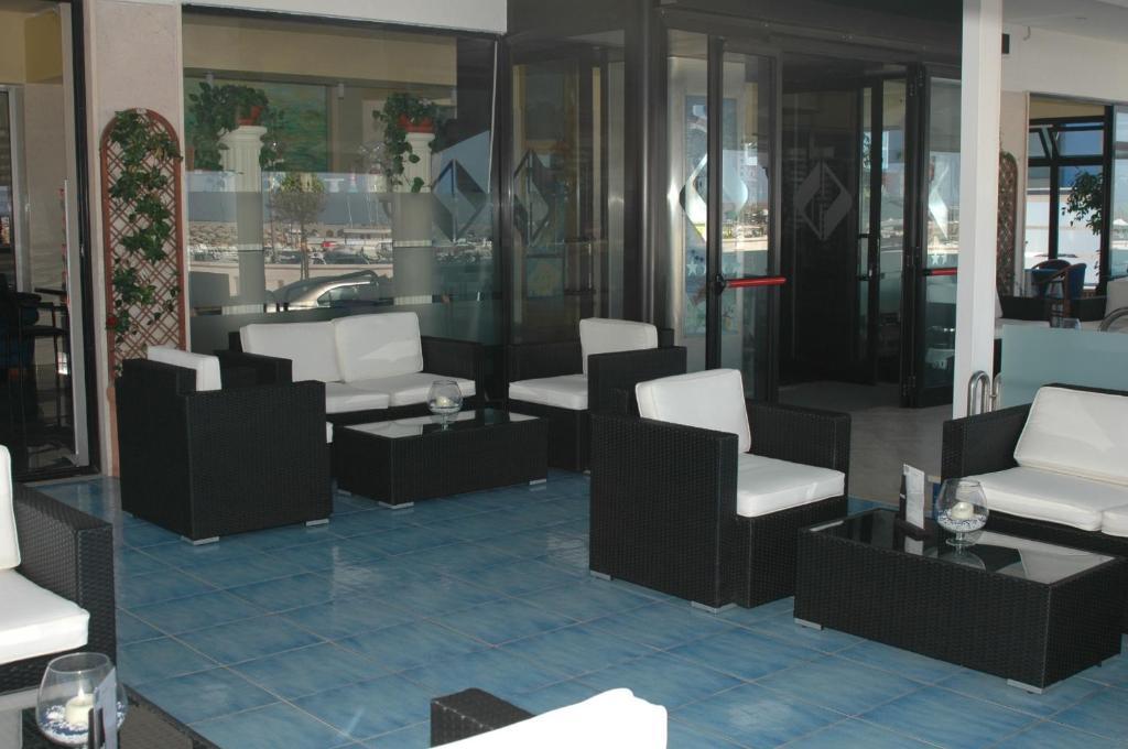 Hotel Cote D'Est Сан Фоча Екстериор снимка