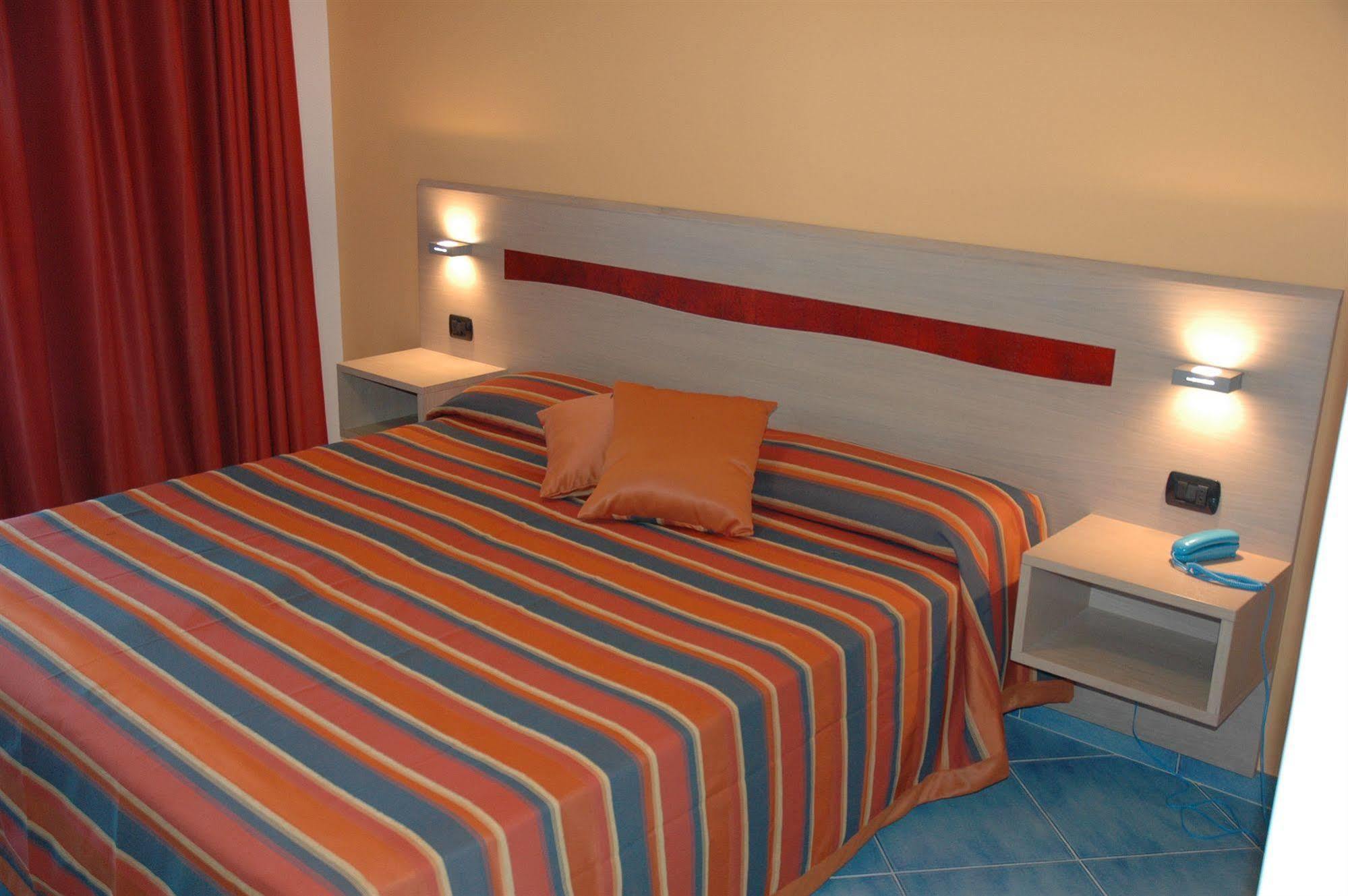 Hotel Cote D'Est Сан Фоча Екстериор снимка