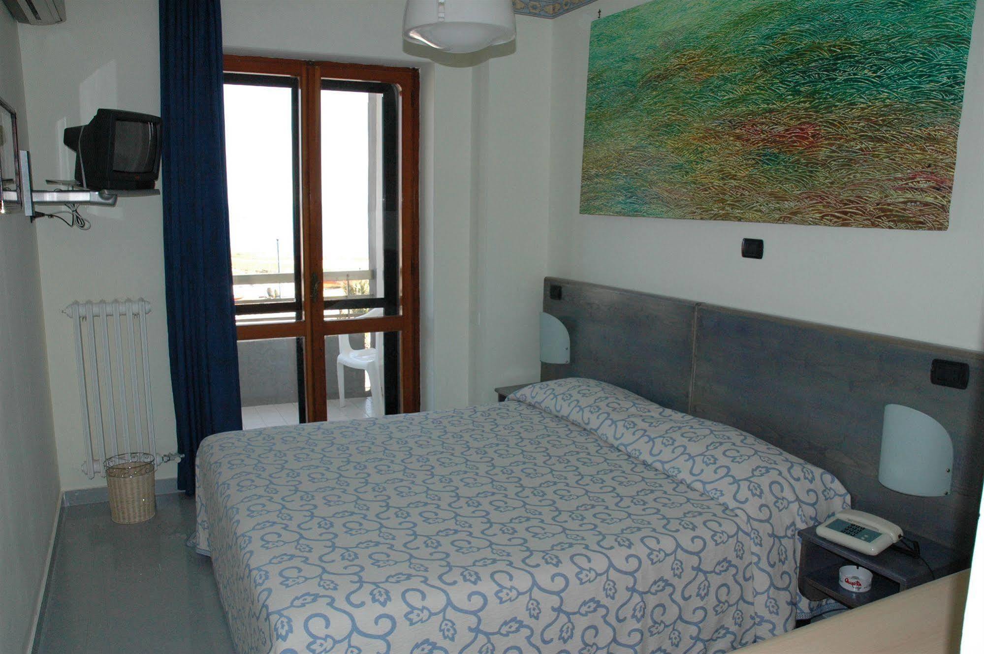 Hotel Cote D'Est Сан Фоча Екстериор снимка